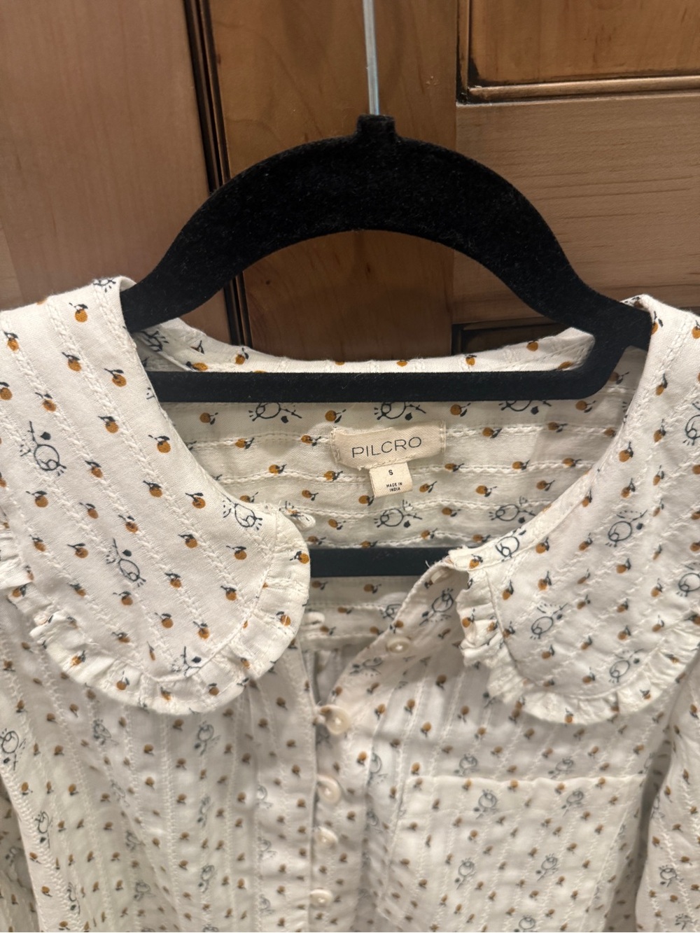 Pilcro Anthropologie Blouse with Yellow Print and Scalloped Collar size S - Picture 2 of 4